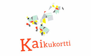 Värikäs kuvio ja teksti Kaikukortti.